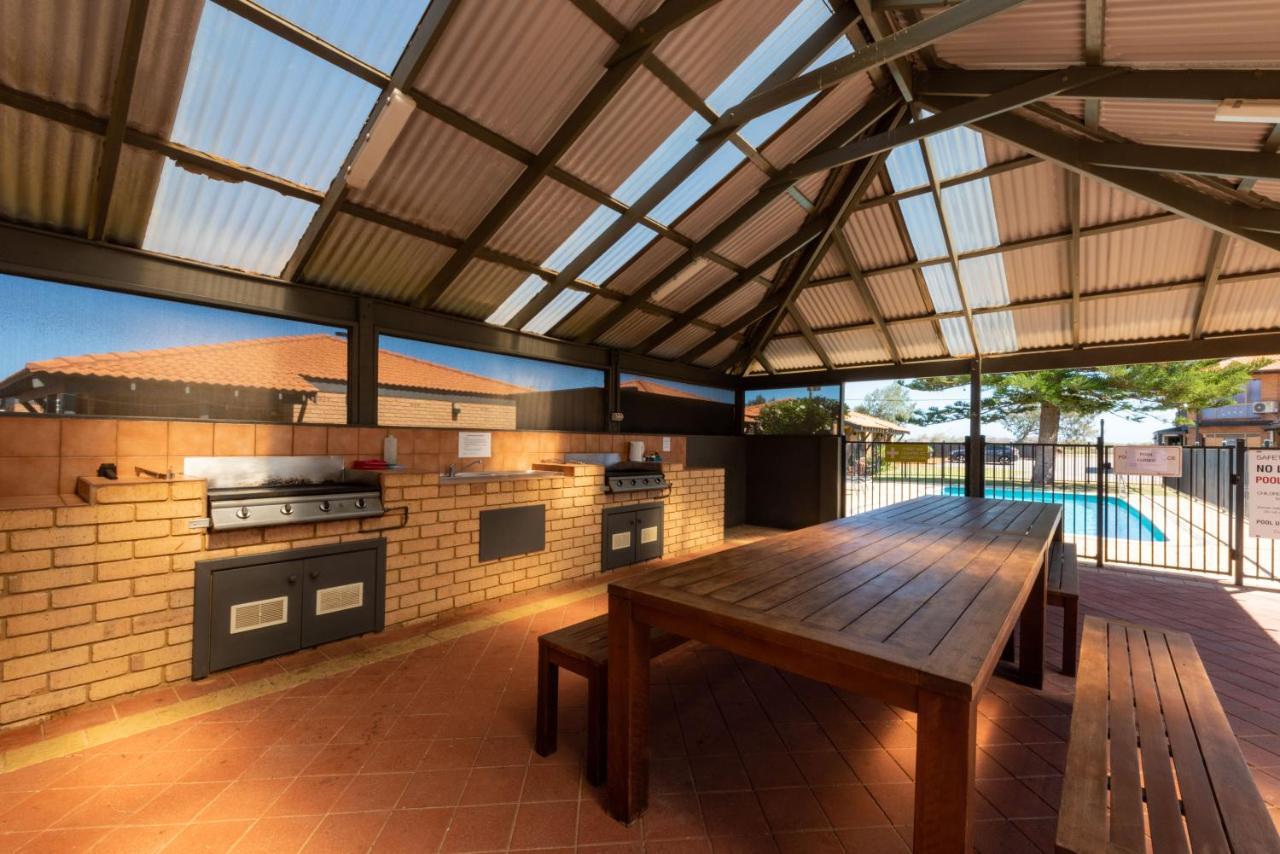 Geraldton'S Ocean West Holiday Units & Short Stay Accommodation ภายนอก รูปภาพ